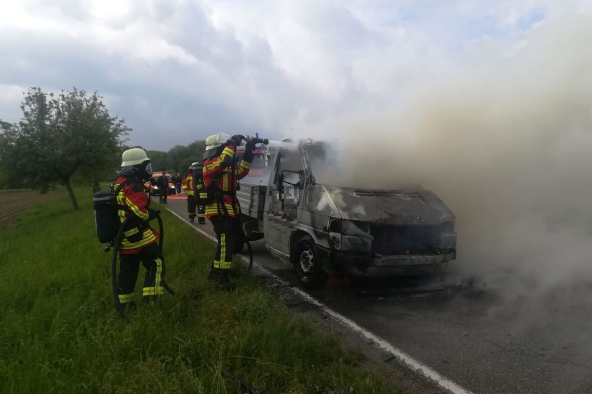 Fahrzeugbrand bei Schwarzach